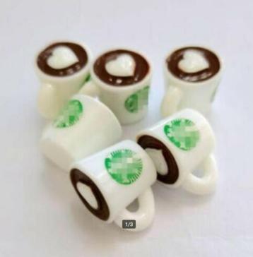 Star Bucks koffiekopjes Koffie met een hartje.  beschikbaar voor biedingen