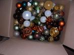 heel veel kerstballen grote en kleine zie alle fotos, Ophalen, Zo goed als nieuw