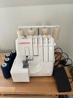 Lewenstein multilock 700de plus wit en blauw garen, Ophalen, Zo goed als nieuw, Lockmachine, Lewenstein