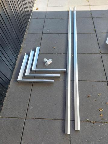 aluminium daktrim 45 x 45 beschikbaar voor biedingen