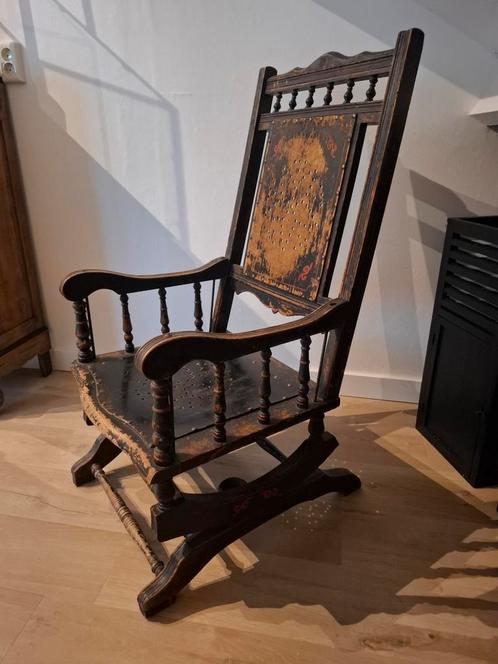 Antieke schommelstoel / antieke stoel / landelijke stoel, Antiek en Kunst, Antiek | Meubels | Stoelen en Banken, Ophalen
