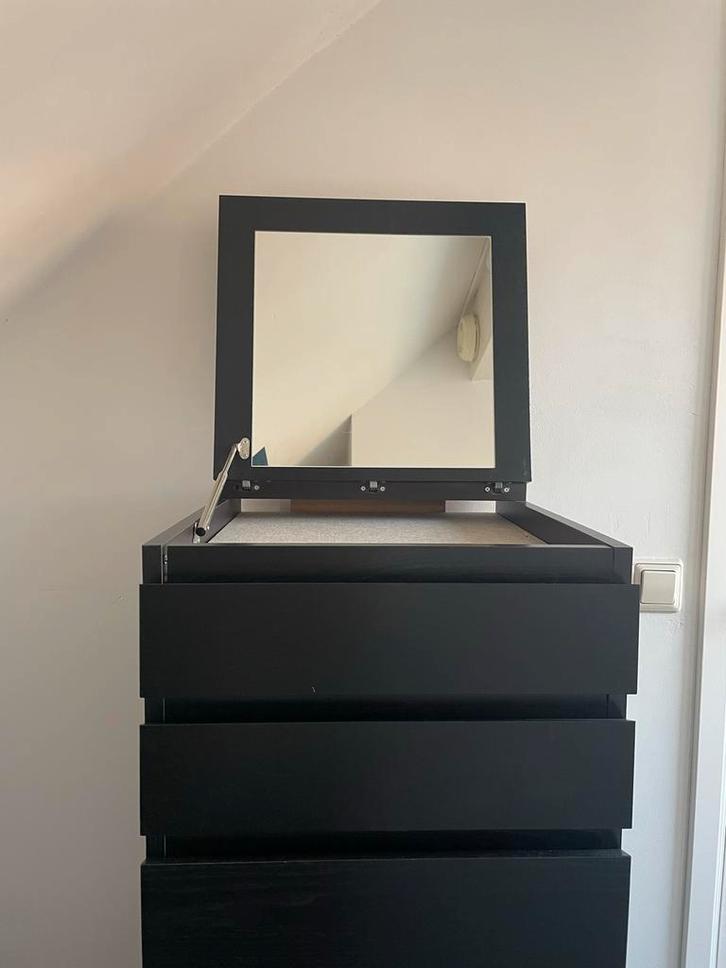 IKEA Malm ladekast met spiegel, Huis en Inrichting, Kasten | Kledingkasten, Zo goed als nieuw, 100 tot 150 cm, 50 tot 100 cm, 25 tot 50 cm