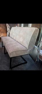 Stijlvolle leer bank met metalen poten, Antiek en Kunst, Ophalen of Verzenden