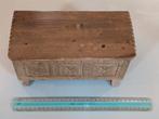 Antiek Dekenkistje (Houtsnijwerk), Antiek en Kunst, Antiek | Woonaccessoires, Ophalen