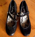 Prachtige Dr. Adams dames suede pumps in het zwart leer, Kleding | Dames, Schoenen, Verzenden, Zo goed als nieuw
