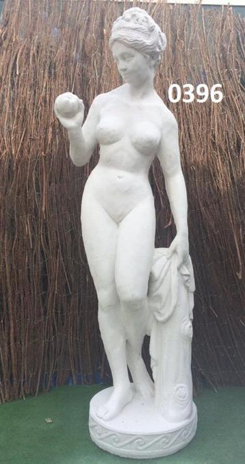  VENERE CON POMO. beschikbaar voor biedingen