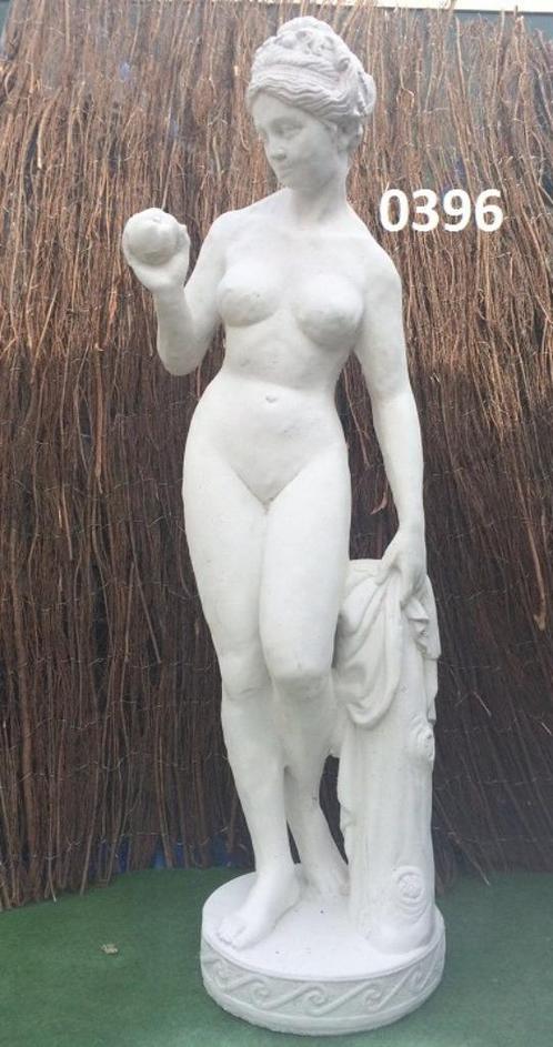 VENERE CON POMO., Tuin en Terras, Tuinbeelden, Nieuw, Mensenbeeld, Beton, Ophalen