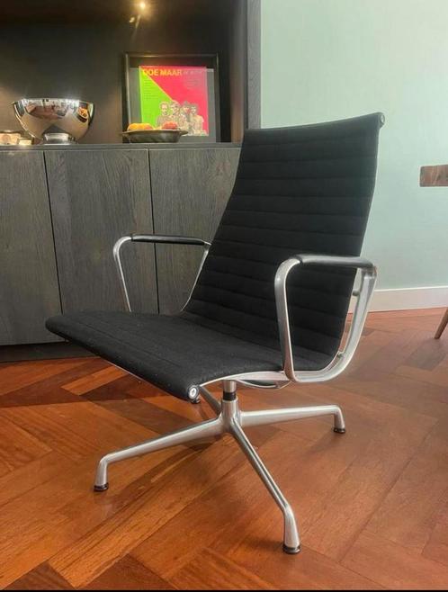 EA116 Vitra stoel fauteuil vintage design klassieker, Huis en Inrichting, Fauteuils, Zo goed als nieuw, Stof, 50 tot 75 cm, Minder dan 75 cm