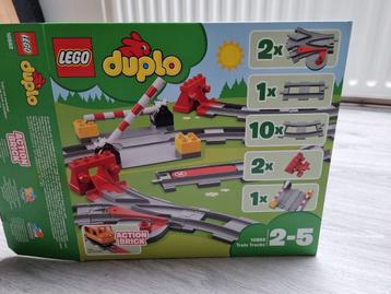 Lego Duplo 10882 Train tracks - compleet met doos 