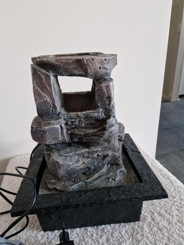 Decoratieve Fontein - Nieuwstaat beschikbaar voor biedingen