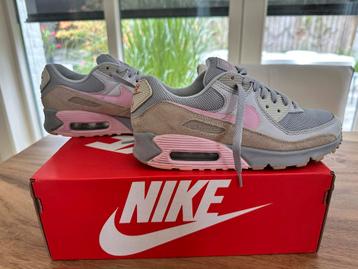 Nike Air Max 90 Vast Grey Pink-Wolf Grey maat 38.5 OG box beschikbaar voor biedingen