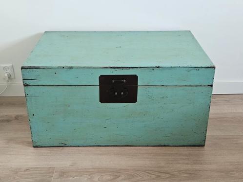 Grote Chinese antiek houten kist mintgroen, Huis en Inrichting, Woonaccessoires | Kisten, Zo goed als nieuw, Minder dan 50 cm