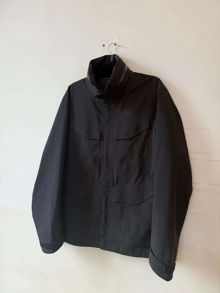 Veilance Field Jacket, Verzenden, Zo goed als nieuw, Maat 48/50 (M), Zwart
