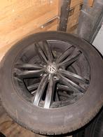 VW tiguan 215/65/17 winter, Ophalen of Verzenden