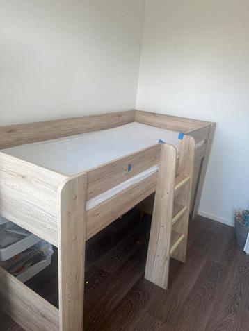 Kinderbed beschikbaar voor biedingen