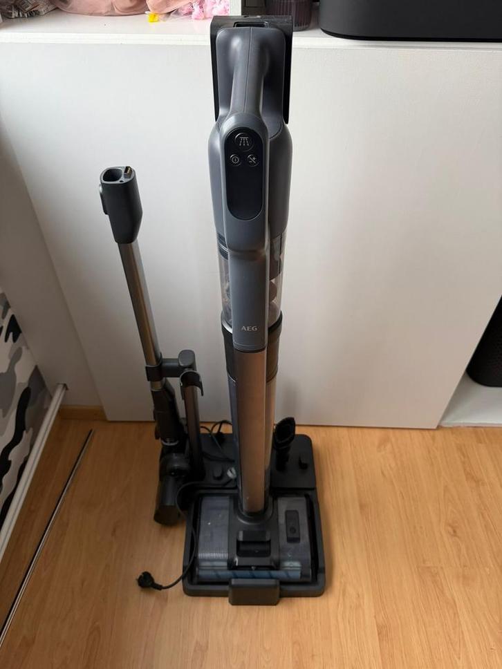Aeg stof/dweilzuiger, Witgoed en Apparatuur, Stofzuigers, Zo goed als nieuw, Ophalen of Verzenden