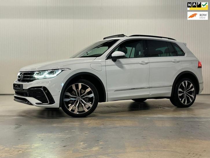 Volkswagen Tiguan 1.4 TSI eHybrid R-Line Business+ | PANO |, Auto's, Volkswagen, Bedrijf, Te koop, Tiguan, ABS, Adaptive Cruise Control
