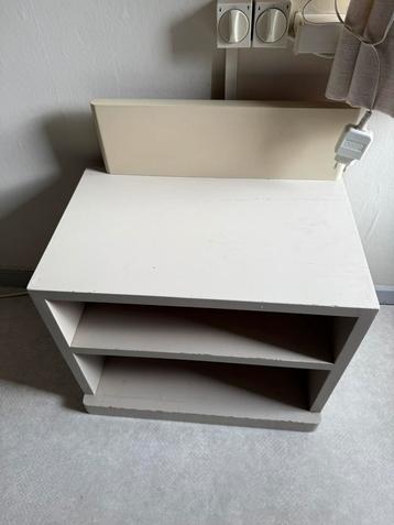 ladenkast & nachtkastje – gratis af te halen beschikbaar voor biedingen