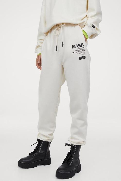 H&M witte joggers broek van zachte joggingstof maat S, Kleding | Dames, Broeken en Pantalons, Nieuw, Maat 36 (S), Wit, Lang, Ophalen of Verzenden
