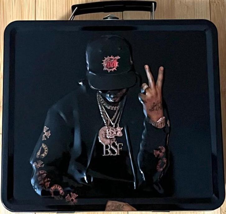 Benny The Butcher - The Plugs I Met II (CD Lunchbox Edition), Cd's en Dvd's, Cd's | Hiphop en Rap, Zo goed als nieuw, 2000 tot heden