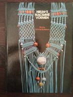 Nieuwe macrame vormen      Bonny Schmid- Burleson, Gelezen, Schmid-Burleson Bonny, Ophalen of Verzenden, Overige onderwerpen