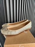 CHRISTIAN LOUBOUTIN  Ballerina Gold Glitter Rosella flat 38, Overige kleuren, Christian Louboutin, Gedragen, Ballerina's