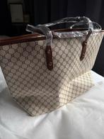 Nieuwe Schoudertas Dames-in verpakking!, Ophalen of Verzenden, Nieuw, Beige, Schoudertasje