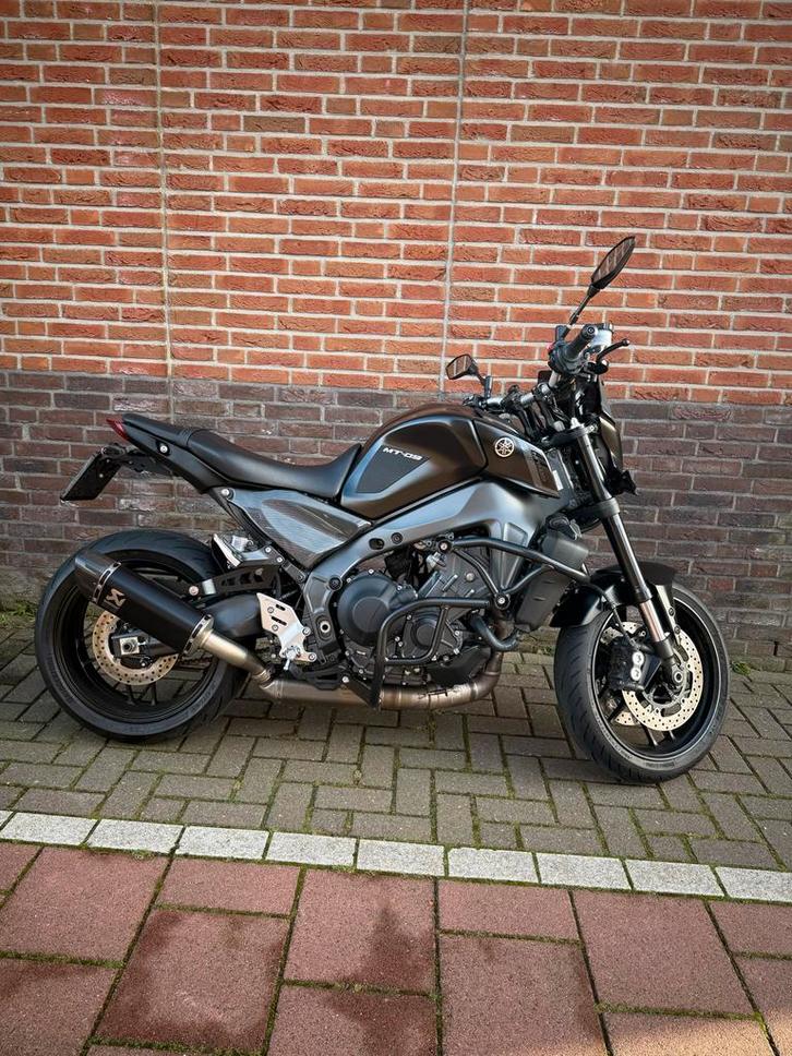 Yamaha MT 09 - Tech Black - Akrapovic Titanium, Motoren, Motoren | Yamaha, Particulier, Naked bike, meer dan 35 kW, 3 cilinders