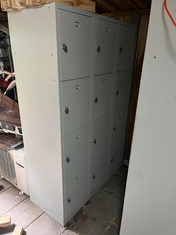 Lockerkast 12 Vakken 50x120x180cm beschikbaar voor biedingen