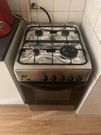 Indesit Gasfornuis - 4 Pitten 60 diep 50 brees 85hoog, Witgoed en Apparatuur, Zo goed als nieuw, Gas, 85 tot 90 cm, Hete lucht