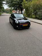Mini Cooper 1.5 Kings Cross | JCW | Navi | Keyless | PDC|NAP, Auto's, Mini, 136 pk, 4 stoelen, Leder en Stof, Zwart