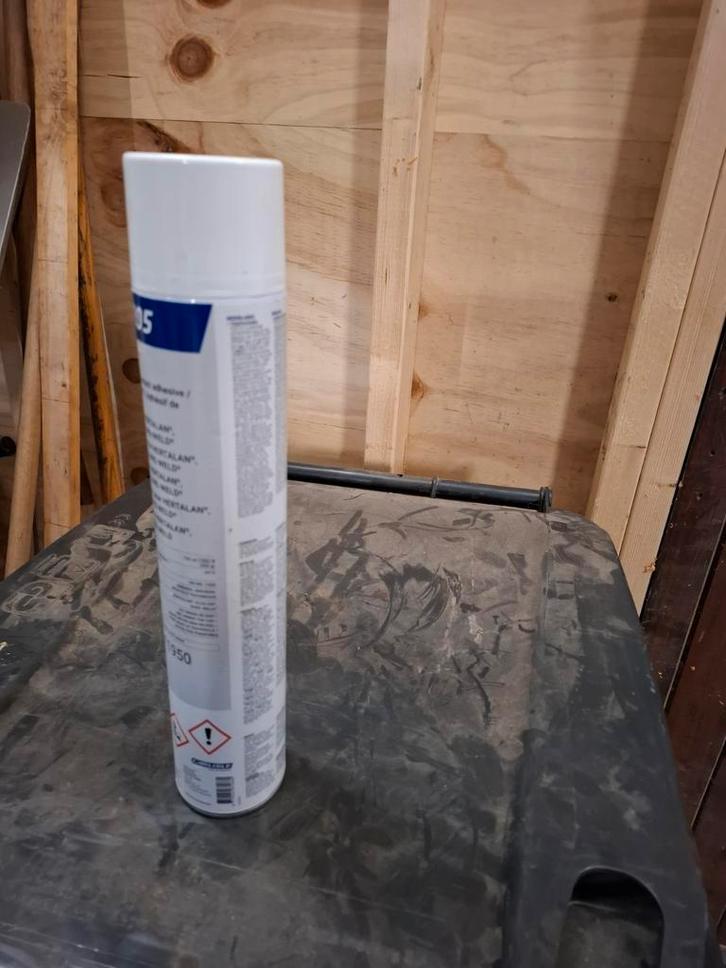 Epdm contactlijm spuitbus 750 ml (14 stuks), Doe-het-zelf en Verbouw, Dakpannen en Dakbedekking, Ophalen of Verzenden