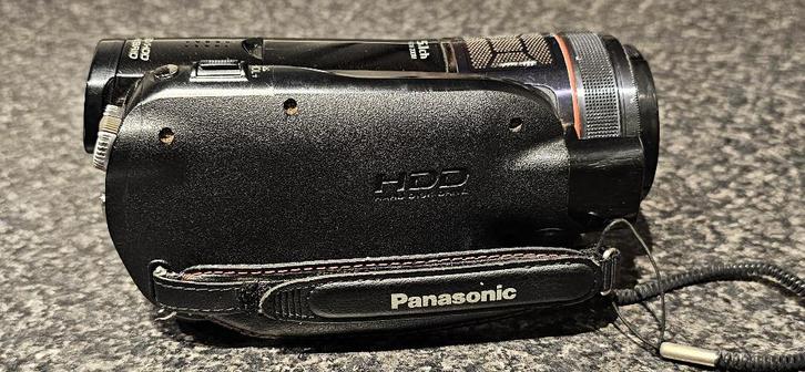 Panasonic HDC-HS300 Full HD videocamera + accessoireset, Audio, Tv en Foto, Videocamera's Digitaal, Gebruikt, Camera, Harde schijf