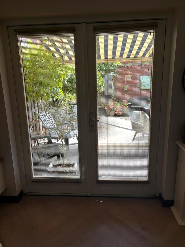 Luxaflex van Veneta 2 stuks, Huis en Inrichting, Stoffering | Gordijnen en Lamellen, Zo goed als nieuw, 150 tot 200 cm, 50 tot 100 cm