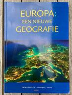 Europa een nieuwe geografie De Pater  Paul, Ophalen of Verzenden, Zo goed als nieuw, Achtergrond en Informatie