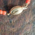 Bloedkoraal Ketting met Gouden Slot, Sieraden, Tassen en Uiterlijk, Kettingen, Verzenden, Zo goed als nieuw, Met edelsteen, Rood