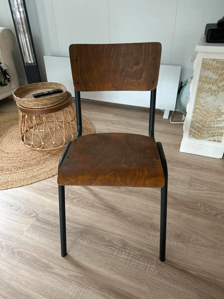 Houten stoel met aluminium poten, Huis en Inrichting, Stoelen, Gebruikt, Eén, Hout, Bruin, Ophalen
