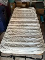 Logeerbed voor thuis of op de camping, Ophalen, 90 cm, Eenpersoons, Zo goed als nieuw