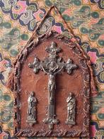 Mooie antieke hanger uit Frankrijk met kruisbeeld 38,5 cm., Ophalen of Verzenden