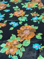 Vintage satijn lap stof bloemen 3.60x 0.80 cm, Hobby en Vrije tijd, Stoffen en Lappen, 120 cm of meer, Nieuw, Ophalen of Verzenden