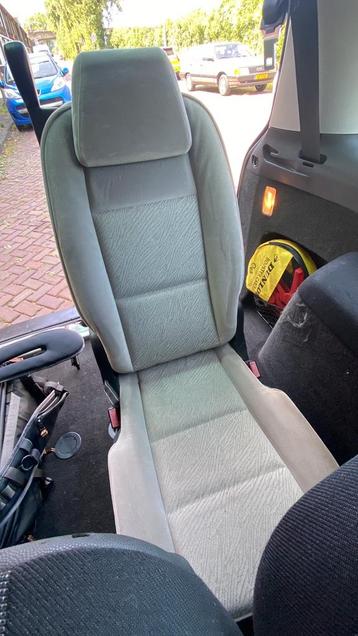 Stoel - Peugeot 307 (derde rij) beschikbaar voor biedingen