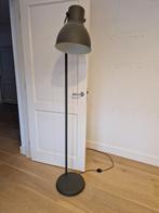 IKEA Hektar vloerlamp, Huis en Inrichting, Lampen | Vloerlampen, Ophalen, Zo goed als nieuw, Metaal, 150 tot 200 cm