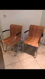 Twee gispen diagonaal stoelen met rotan rieten bekleding, Huis en Inrichting, Stoelen, Twee, Gebruikt, Ophalen of Verzenden, Bruin