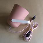 wandlampje in pastel roze kleur, Huis en Inrichting, Lampen | Wandlampen, Ophalen of Verzenden, Zo goed als nieuw, Metaal