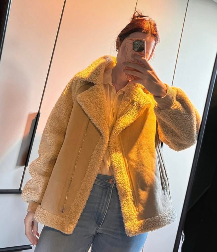 Winterjas van Bershka, Maat 38/40 (M), Beige, Zo goed als nieuw, Bershka