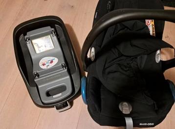 Maxi-cosi incl. Isofix Base, zonnescherm, stoelverkleiner   beschikbaar voor biedingen