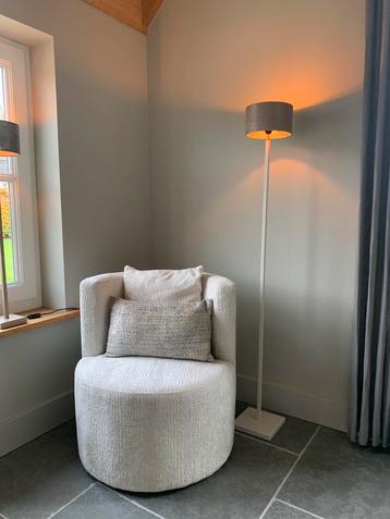 Landelijk Stijlvolle Vloerlamp beige creme staal hotel chic beschikbaar voor biedingen