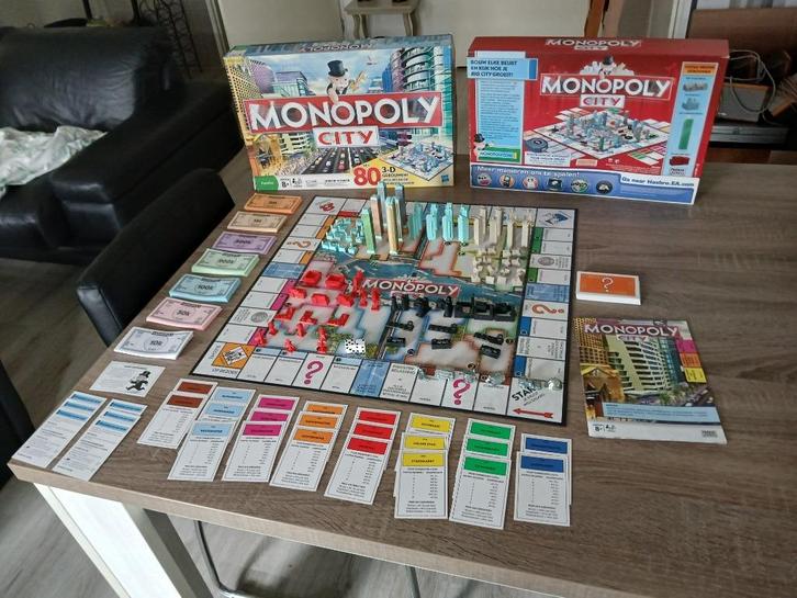 Monopoly city, Hobby en Vrije tijd, Gezelschapsspellen | Bordspellen, Zo goed als nieuw, Een of twee spelers, Drie of vier spelers