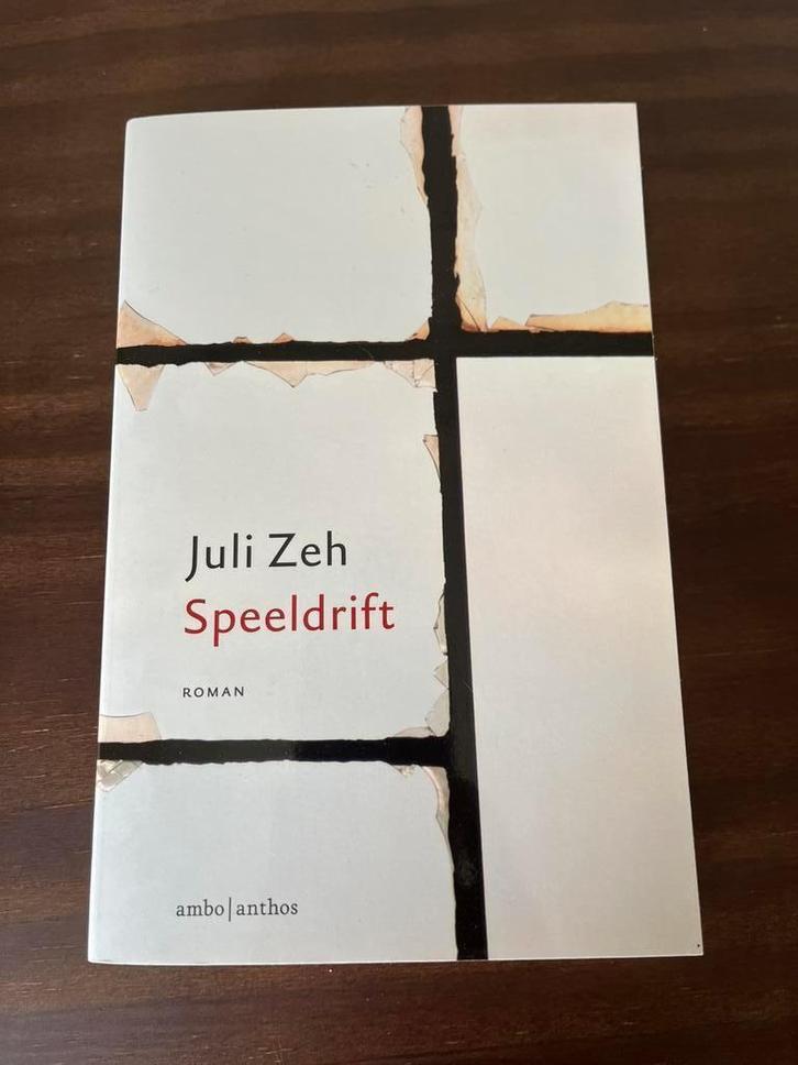 Juli Zeh - Speeldrift, Boeken, Literatuur, Zo goed als nieuw, Nederland, Ophalen of Verzenden