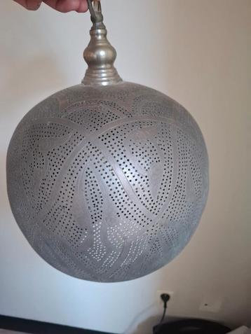 Zenza filigrain oosterse lamp beschikbaar voor biedingen